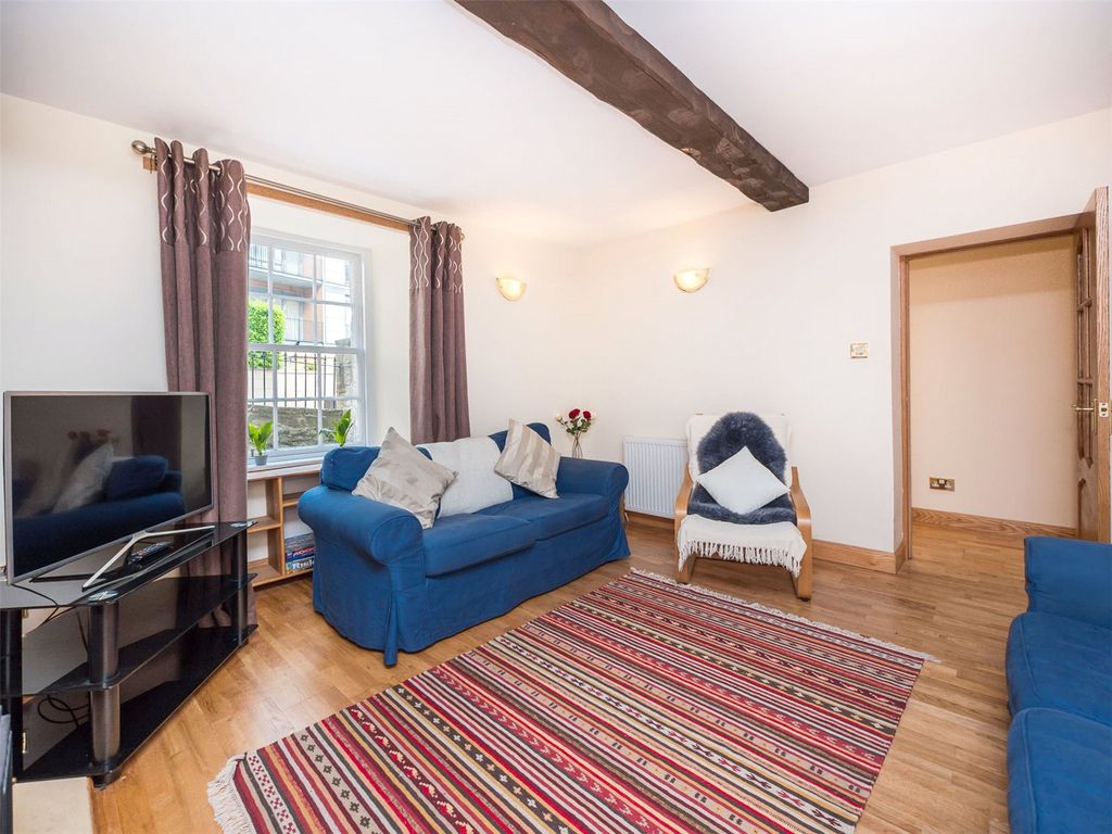 3 bed flat to rent in Cumberland Street Nw Lane, Edinburgh EH3, £1,800