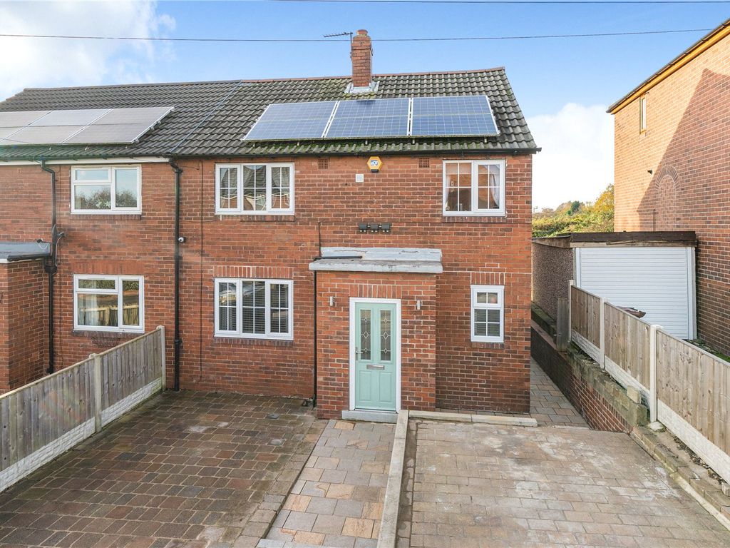 3 bed semidetached house for sale in Manor Crescent, Rothwell, Leeds