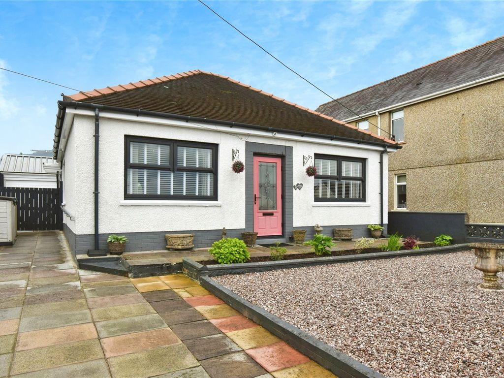 3 bed bungalow for sale in Cross Hands Road, Gorslas, Llanelli, Cross