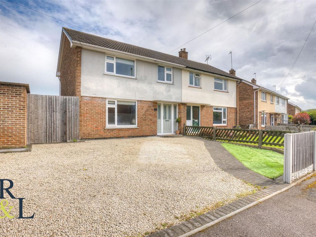 3 bed semidetached house for sale in Avondale, Cotgrave, Nottingham