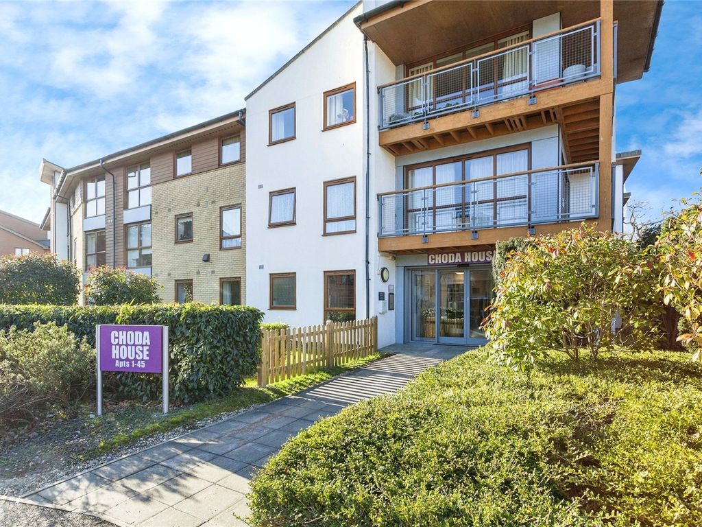 2 bed flat for sale in Choda House, Commonwealth Drive, Crawley, West
