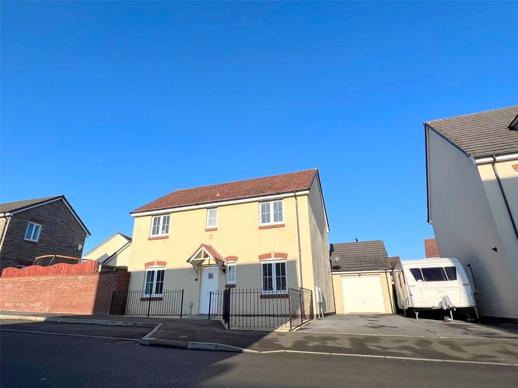 4 bed detached house for sale in Sunningdale Drive, Hubberston, Milford