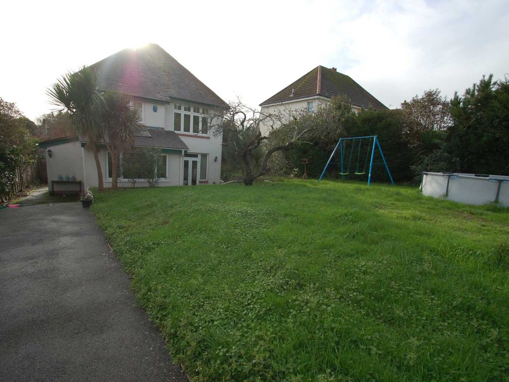 4 bed detached house to rent in Southfield Ave, Paignton TQ3 Zoopla