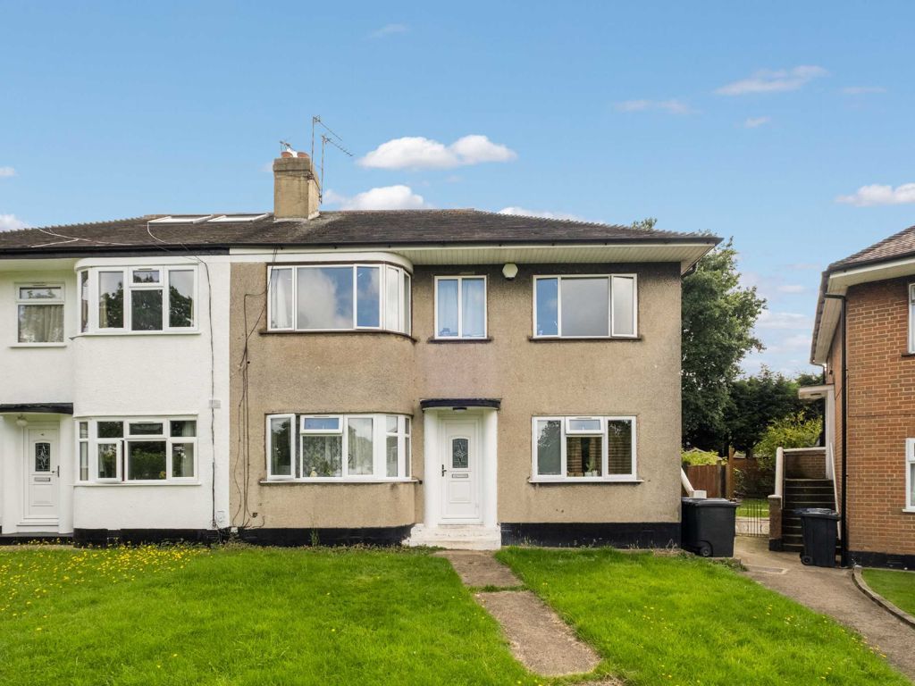 2 bed flat for sale in Cavendish Avenue, London W13, £475,000 Zoopla