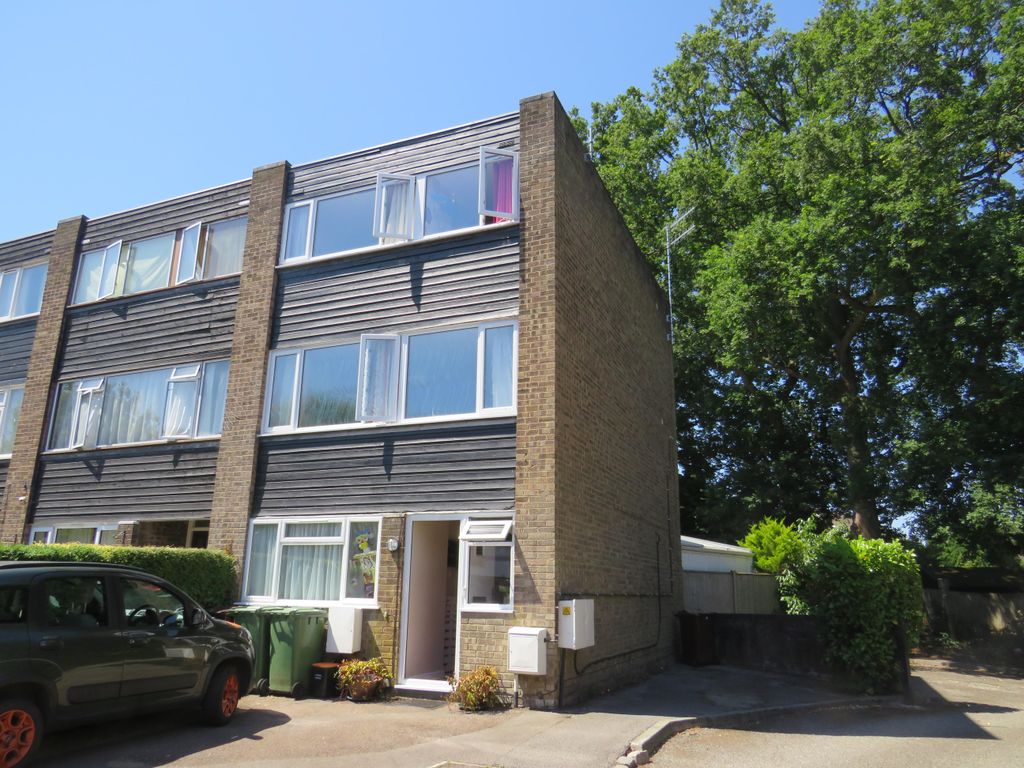 1 bed flat to rent in Tudor Court, Tunbridge Wells TN2, £995 pcm Zoopla