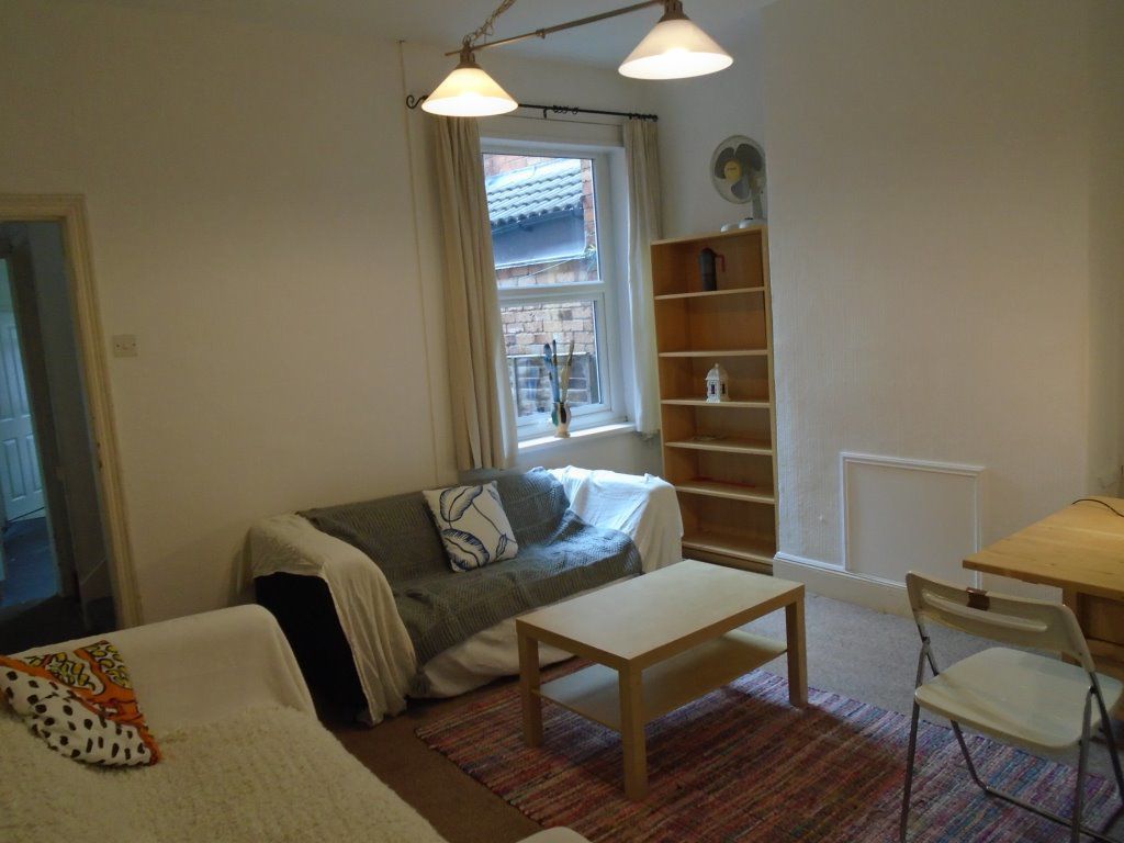 4 bed property to rent in Tiverton Road, Selly Oak, Birmingham B29, £