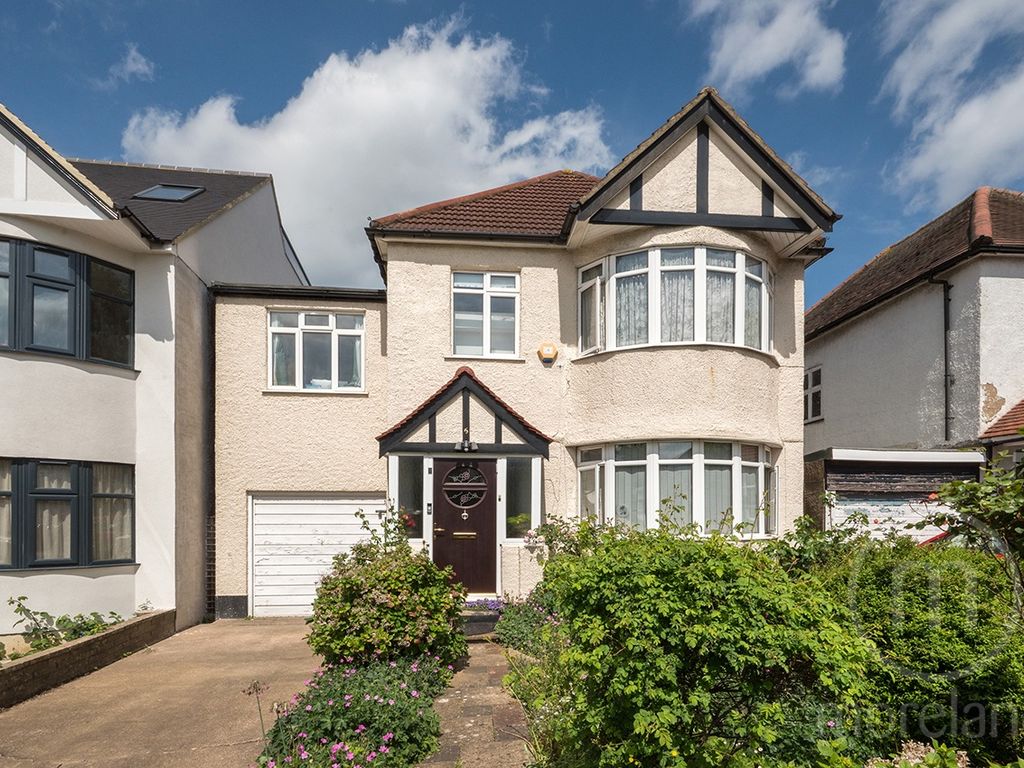 4 bed semidetached house for sale in Southfields, Hendon NW4, £799,000