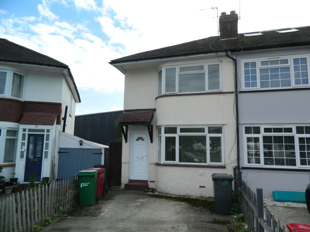3 bed end terrace house to rent in Stanhope Road, Burnham, Berkshire