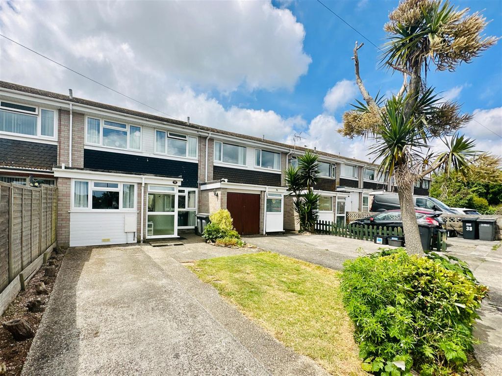 4 bed terraced house for sale in Pillar Avenue, Furzeham, Brixham TQ5 Zoopla