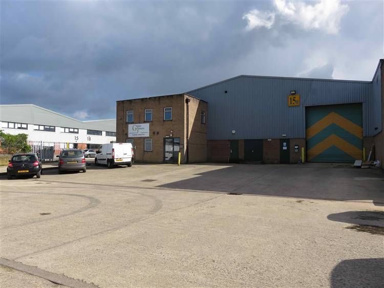 Warehouse to let in Station Field Industrial Estate, Kidlington OX5, £