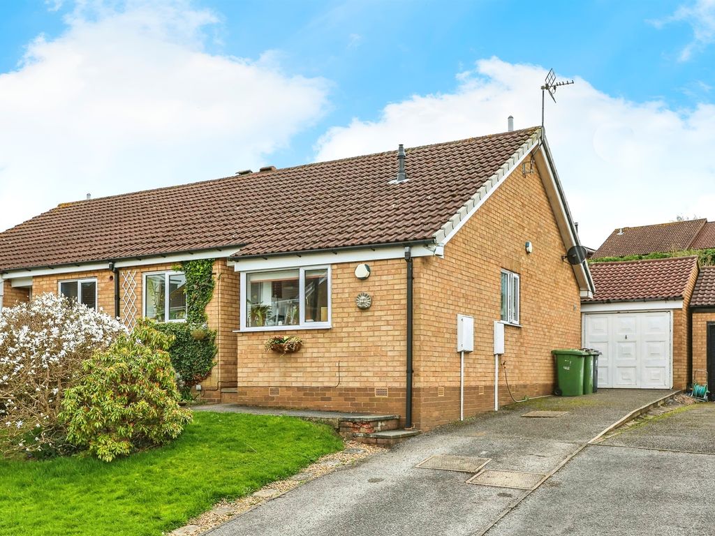2 bed semidetached bungalow for sale in Stoke Close, Belper DE56, £