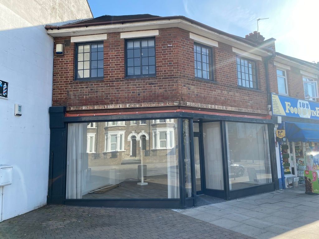 Office to let in 141141A Chase Side, Enfield, Greater London EN2, £