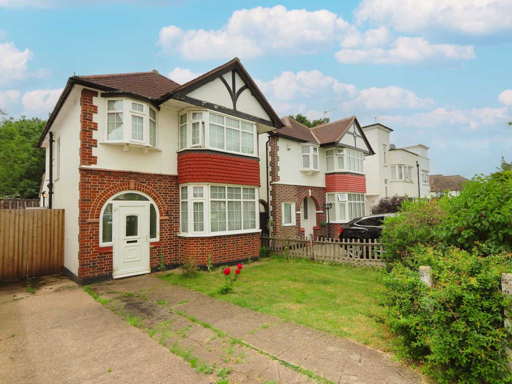 3 bed detached house for sale in Manor Drive North, Ashtead KT3 Zoopla