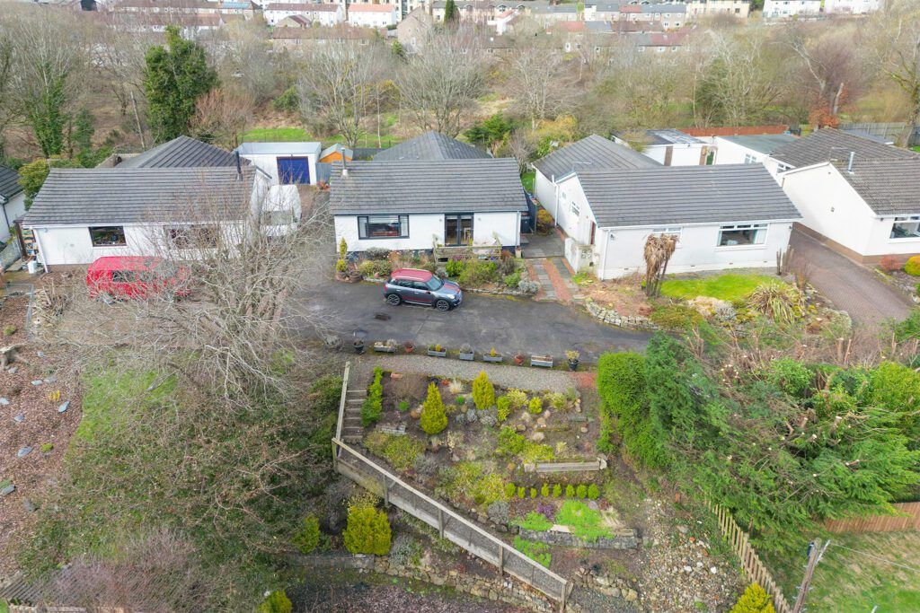 3 bed bungalow for sale in Thompson Place, Hardgate, Clydebank G81 Zoopla