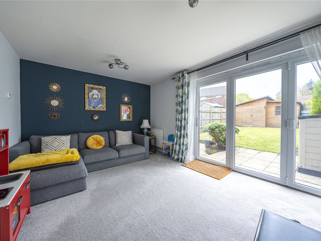 3 bed semidetached house for sale in Queenswood Gate, Leeds LS6, £