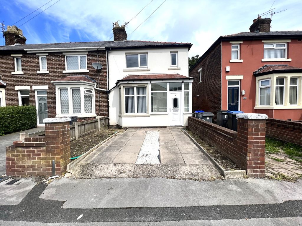 3 bed semidetached house for sale in Kumara Crescent, Marton FY4 Zoopla