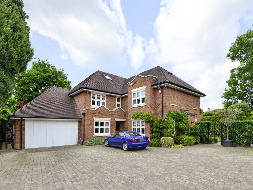 6 bed detached house for sale in Rydens Avenue, WaltonOnThames KT12