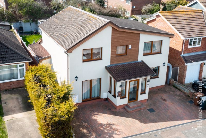 4 bed detached house for sale in Whinchat Way, Bradwell, Great Yarmouth NR31 Zoopla
