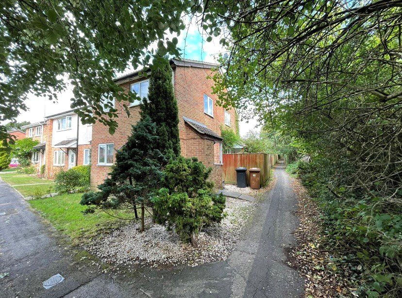 1 bed detached house for sale in Langham Close, North Baddesley