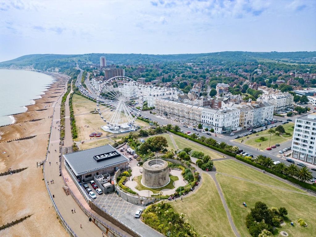 3 bed flat for sale in Howard Square, Eastbourne BN21, £560,000 Zoopla