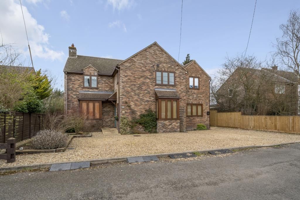 5 bed detached house for sale in Upper Arncott, Oxfordshire OX25, £700,000 Zoopla