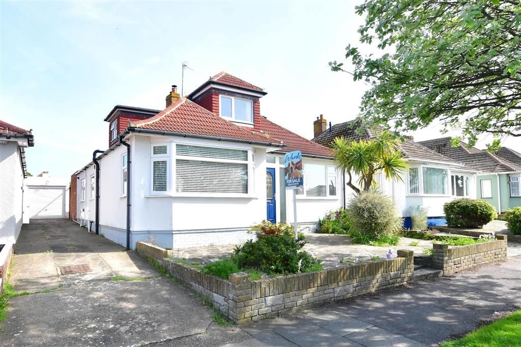 4 bed detached bungalow for sale in Botany Road, Broadstairs, Kent CT10
