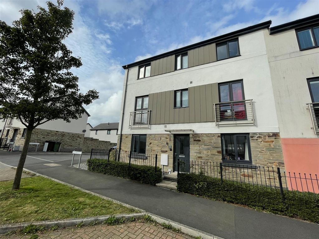 4 bed semidetached house for sale in Ashbrook Street, Plymouth PL9, £