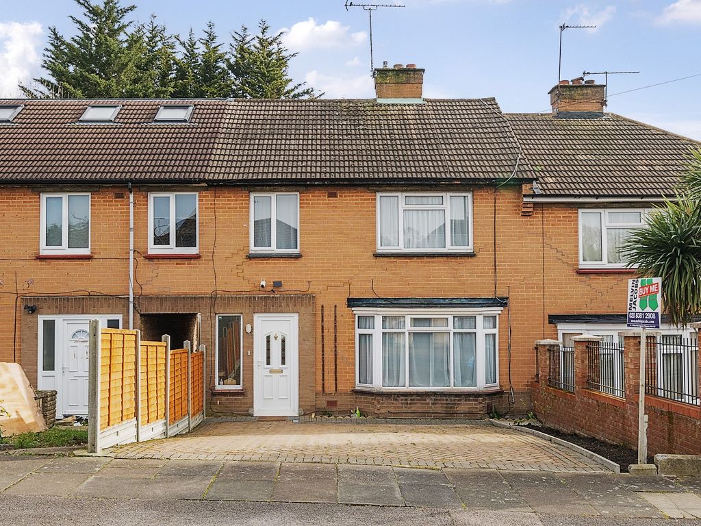 3 bed terraced house for sale in Fairmead Crescent, Edgware, Greater