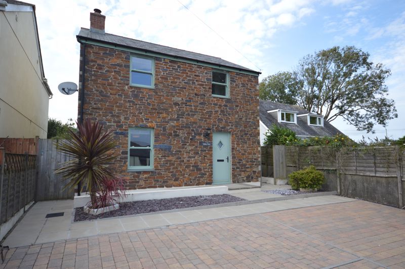 3 bed detached house to rent in Chapel Town, Summercourt, Newquay TR8