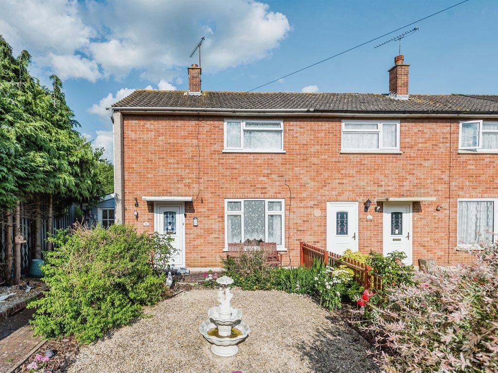 2 bed end terrace house for sale in Ainsworth Road, Swindon SN3 Zoopla