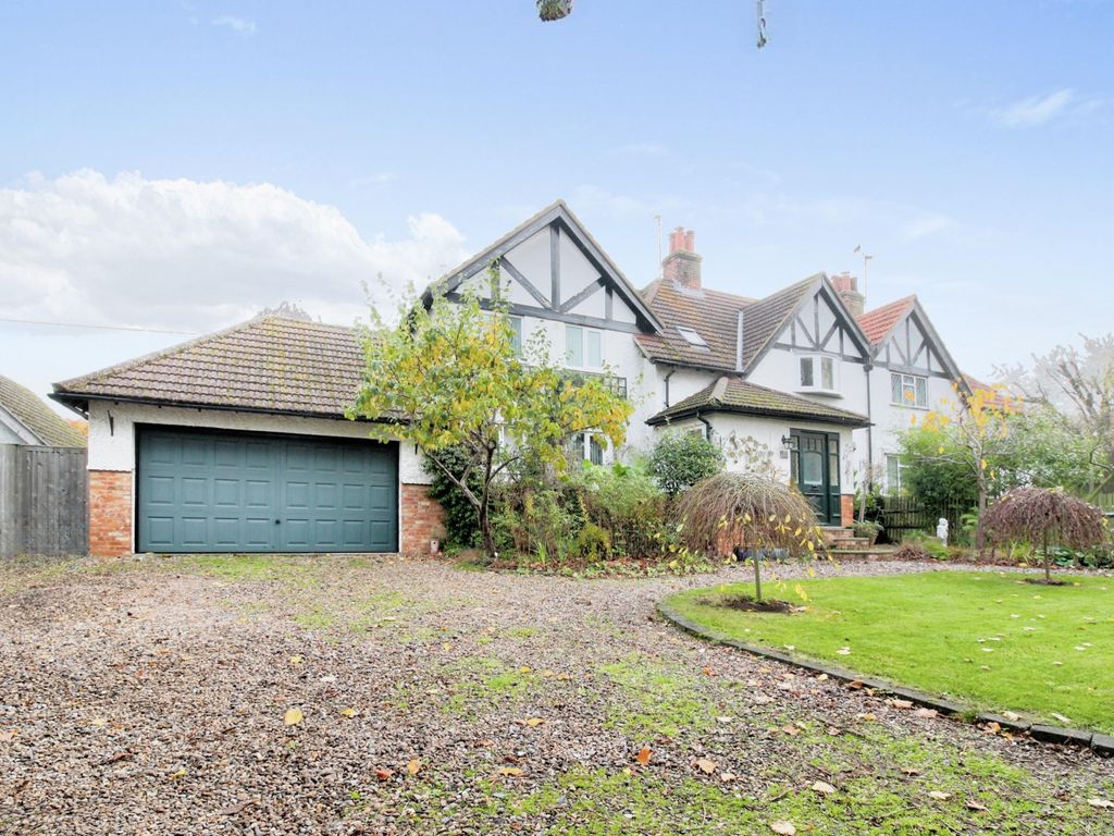 4 bed semidetached house for sale in Lime Grove, Chinnor OX39 Zoopla