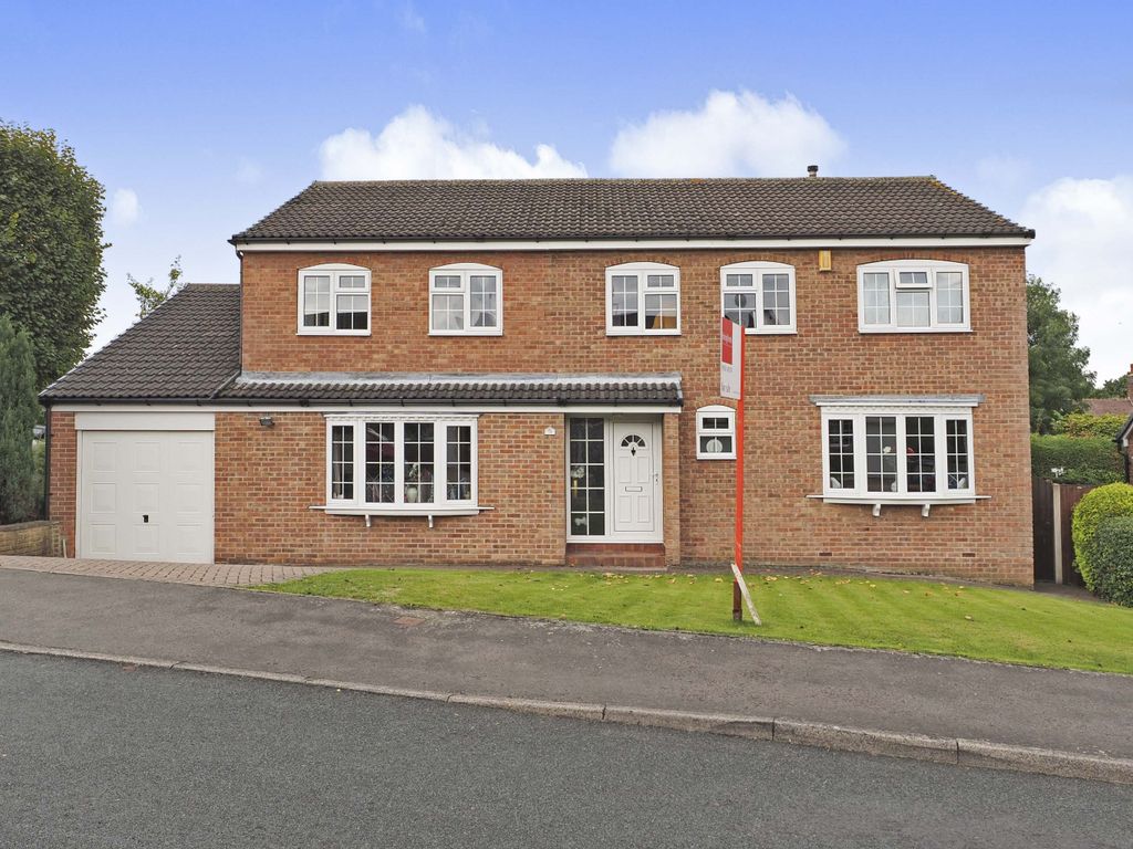 5 bed detached house for sale in Woodthorpe Park Drive, Wakefield, West Yorkshire WF2 Zoopla