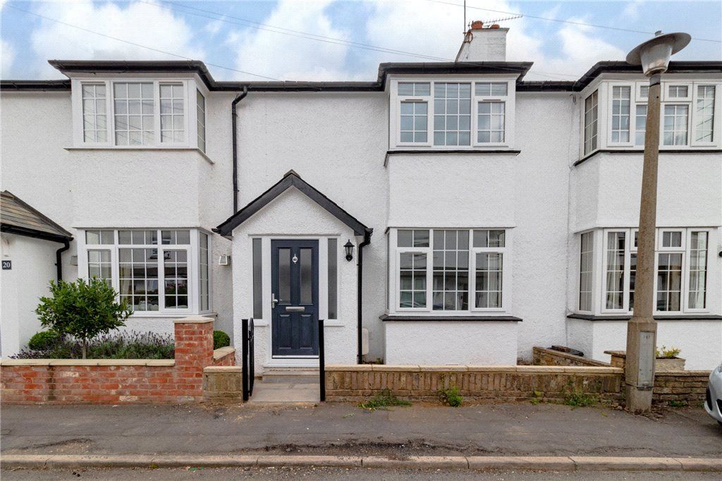 Pinewood Close, Gerrards Cross, Buckinghamshire SL9  