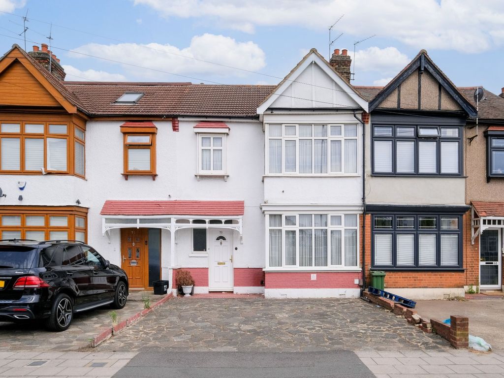 3 bed terraced house for sale in Beehive Lane, Ilford IG1 Zoopla