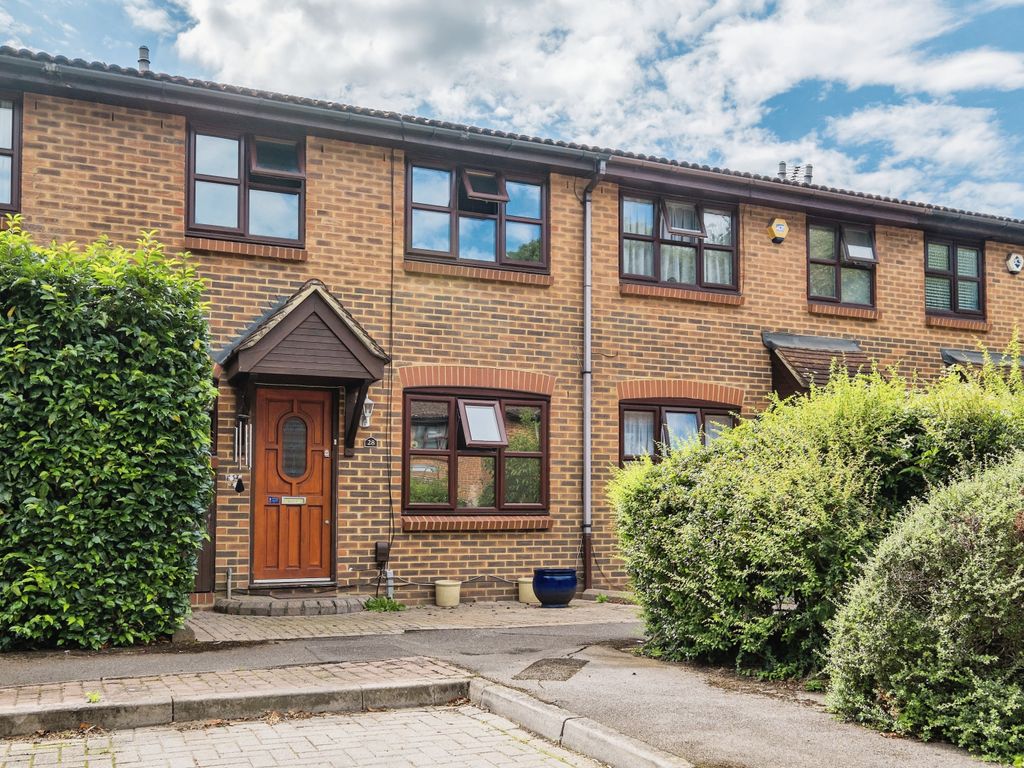 3 bed terraced house for sale in Friars Way, Chertsey KT16, £435,000