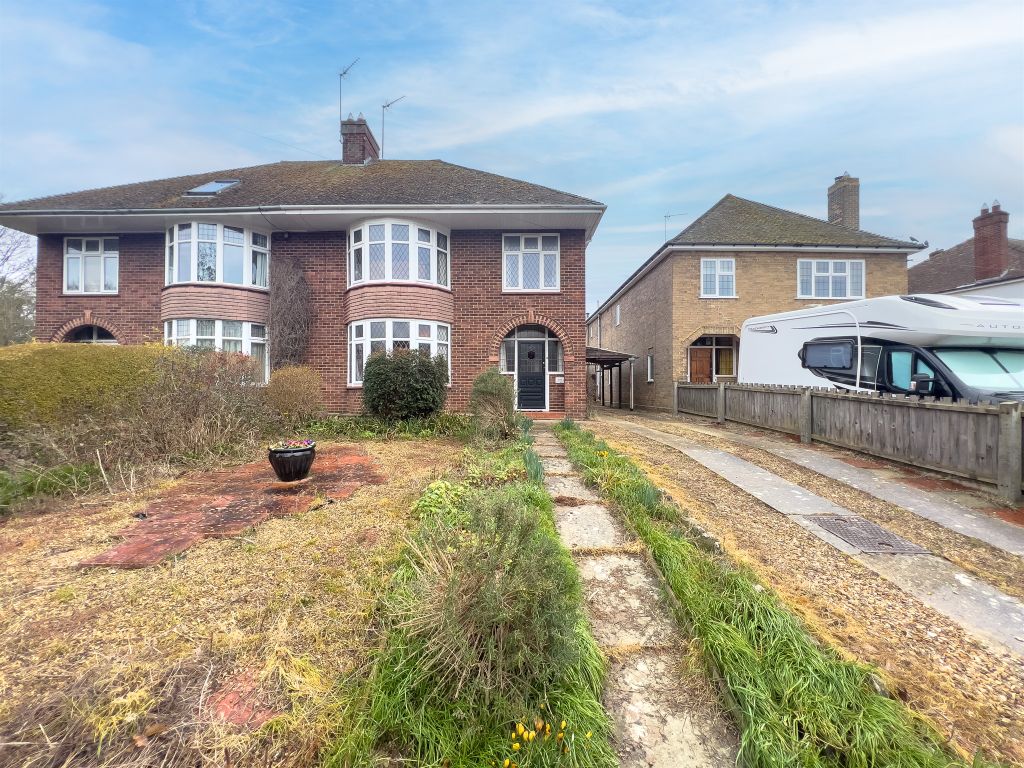 3 bed semidetached house for sale in Hollow Lane, Ramsey, Huntingdon