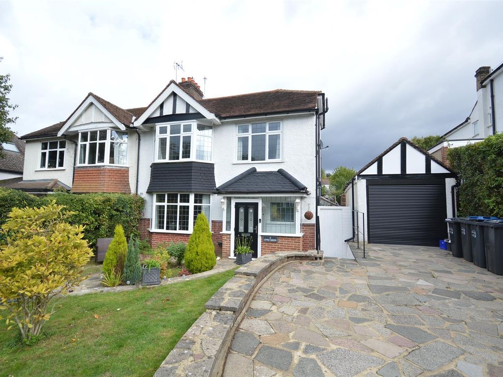4 bed semidetached house for sale in Marlpit Lane, Coulsdon CR5 Zoopla