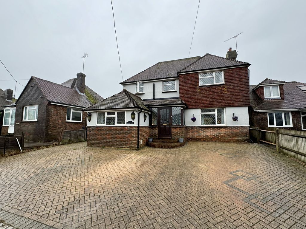 4 bed detached house for sale in Lion Hill, Stone Cross, Pevensey, East