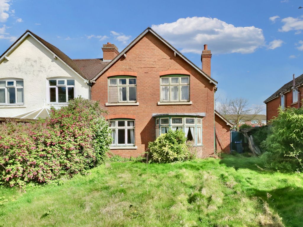 3 bed semidetached house for sale in Queslett Road, Great Barr