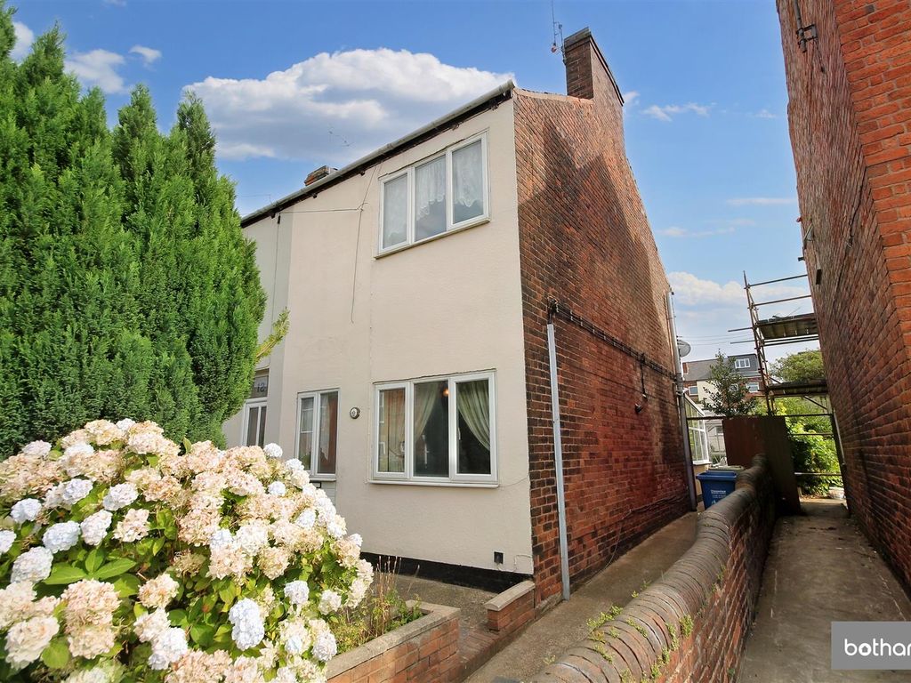 2 bed end terrace house for sale in King Street, Brimington