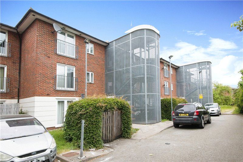 2 bed flat for sale in Plumstead Road, London SE18 Zoopla
