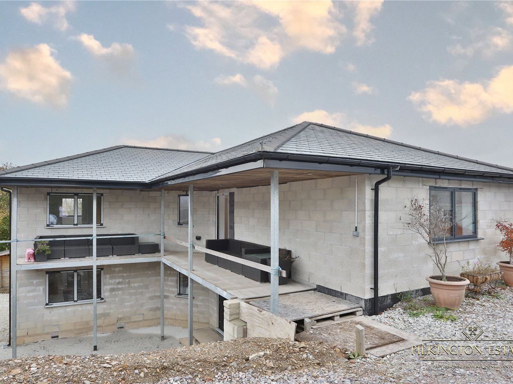 5 bed country house for sale in Higher Anderton Road, Millbrook