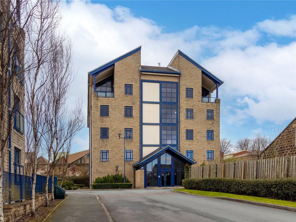 2 bed flat to rent in The Equilibrium, Plover Road, Lindley