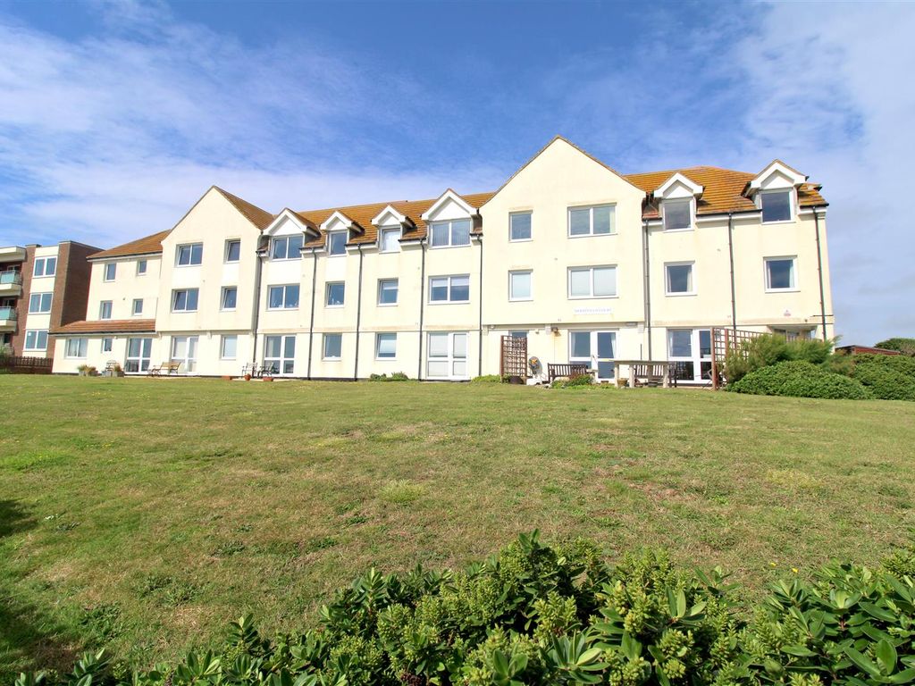 1 bed flat for sale in Merryfield Court, Marine Parade, Seaford BN25