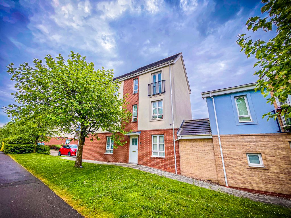 2 bed flat to rent in Pitcairn Avenue, Lincoln LN2, £850 pcm Zoopla