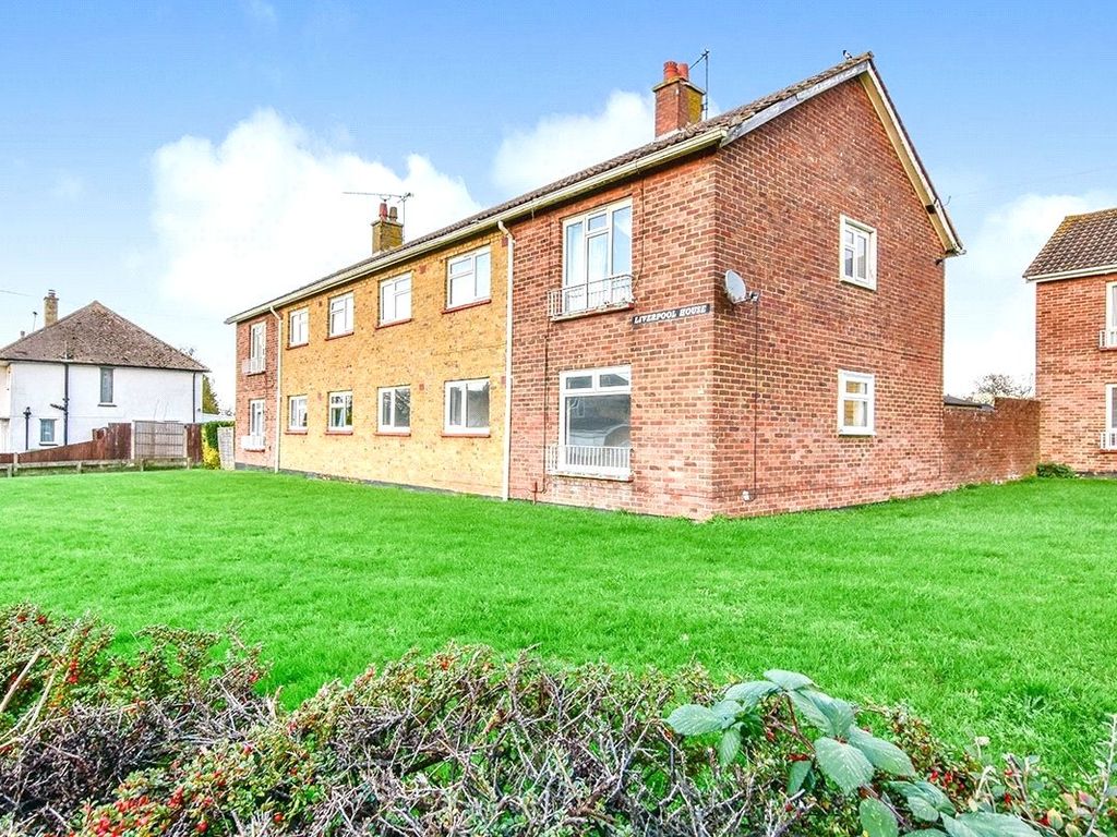 2 bed flat to rent in Middlesex Road, Maidstone, Kent ME15 Zoopla