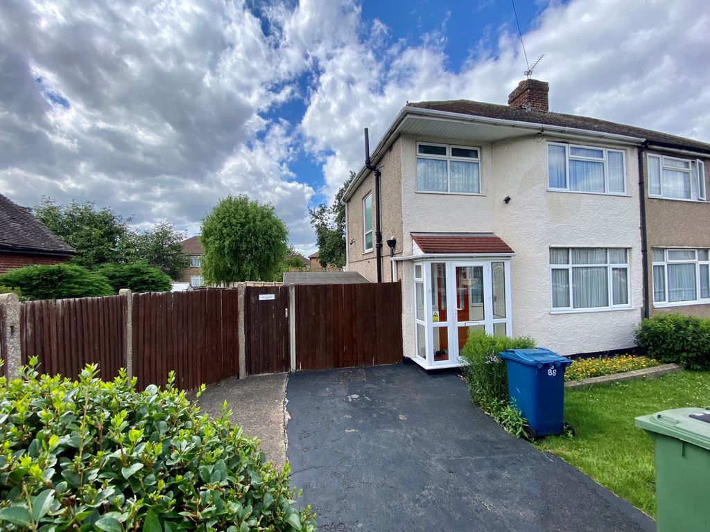 3 bed semidetached house for sale in Walton Avenue, Harrow HA2, £