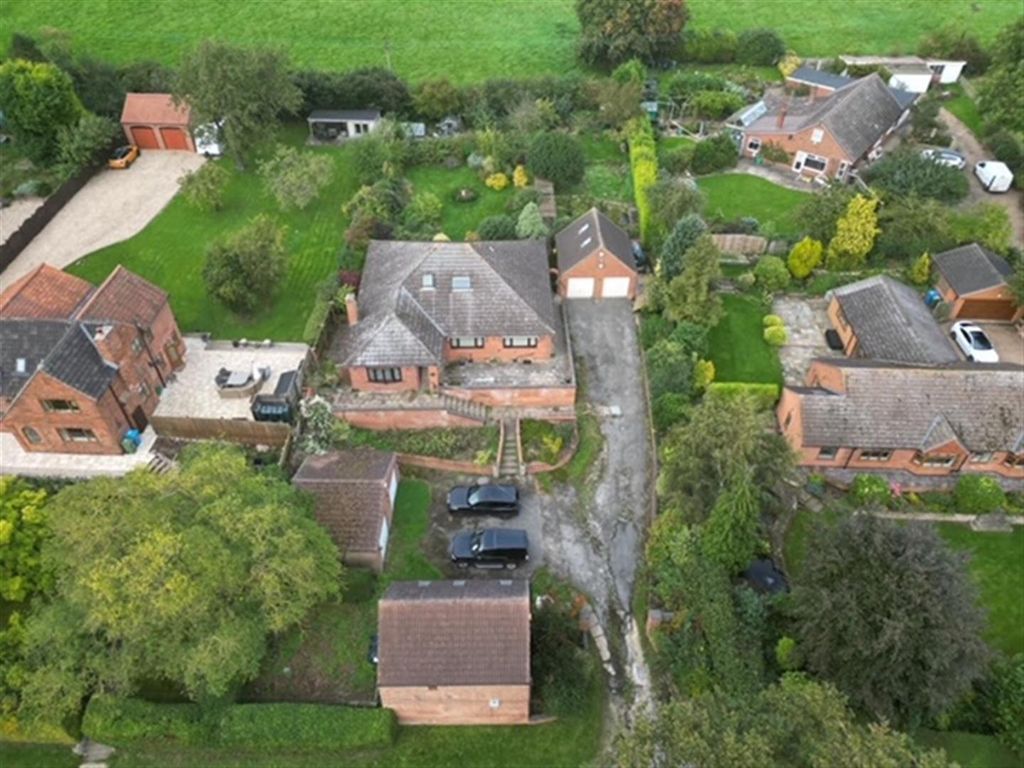 5 bed property for sale in Top Street, Askham, Newark NG22, £375,000