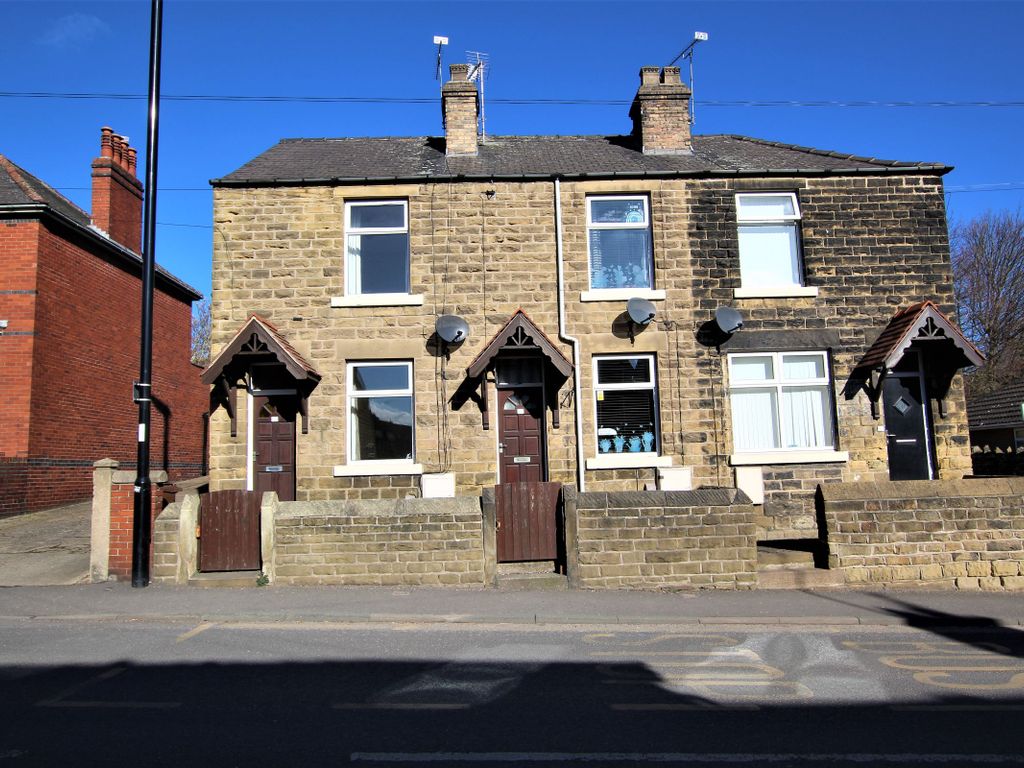 2 bed terraced house to rent in Burncross Road, Burncross, Sheffield
