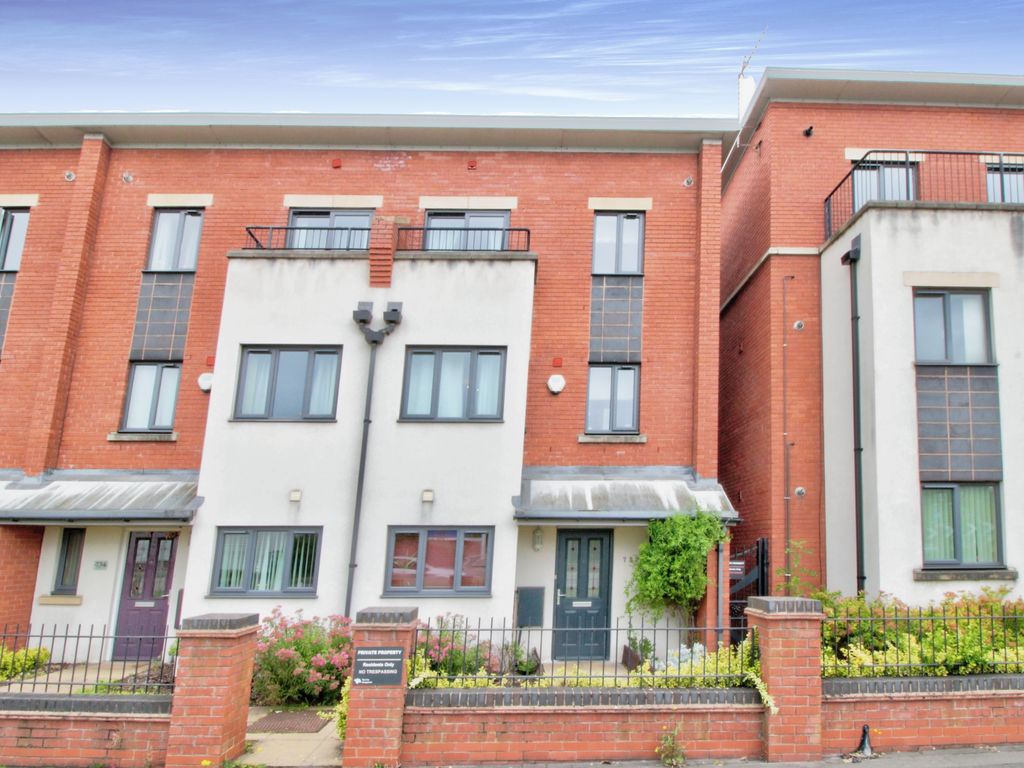 4 bed end terrace house for sale in Stafford Road, Wolverhampton WV10